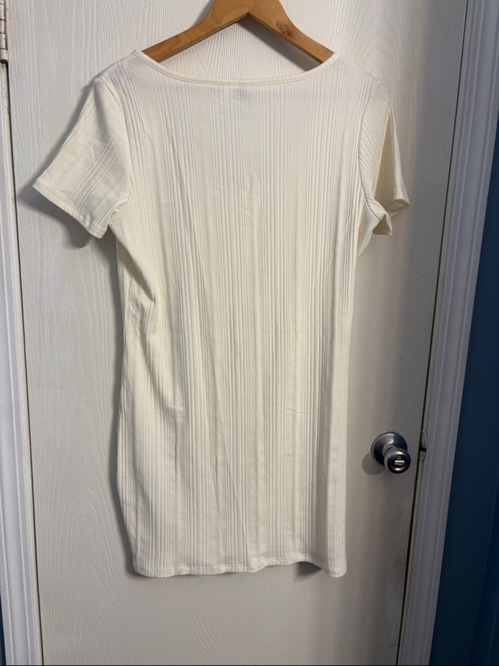 H&M Cream Ribbed Short Sleeve Scoop Neck Dress - Picture 4 of 6